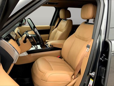New 2025 Land Rover Range Rover Long Wheelbase SE AWD/4WD image 9