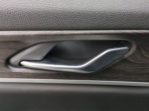 New 2026 Jeep Grand Cherokee Altitude AWD/4WD image 34