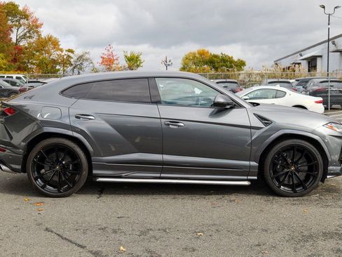 Used 2019 Lamborghini Urus Base image 8