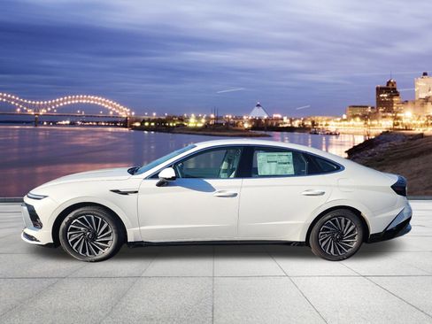 New 2024 Hyundai Sonata SEL image 2