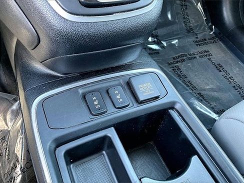 Used 2016 Honda CR-V Touring image 16