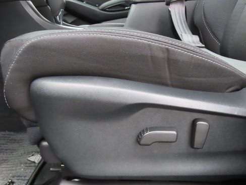 Used 2024 Subaru Ascent Premium w/ Convenience Package image 6