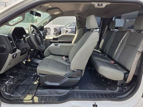 Used 2015 Ford F150 XL w/ Equipment Group 101A Mid RWD image 14