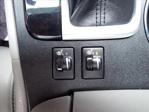 Used 2019 Toyota Highlander XLE AWD/4WD image 19
