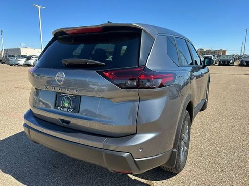 New 2026 Nissan Rogue S image 6