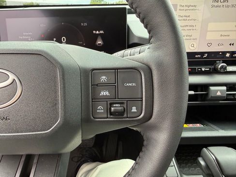 New 2026 Toyota RAV4 XSE AWD/4WD image 18