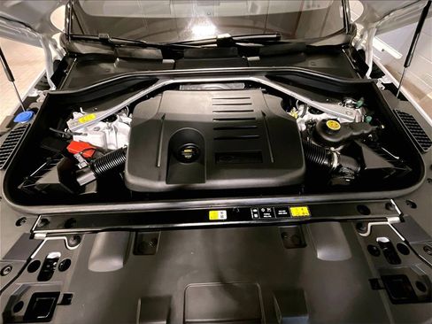 Used 2023 Land Rover Range Rover Sport SE image 15