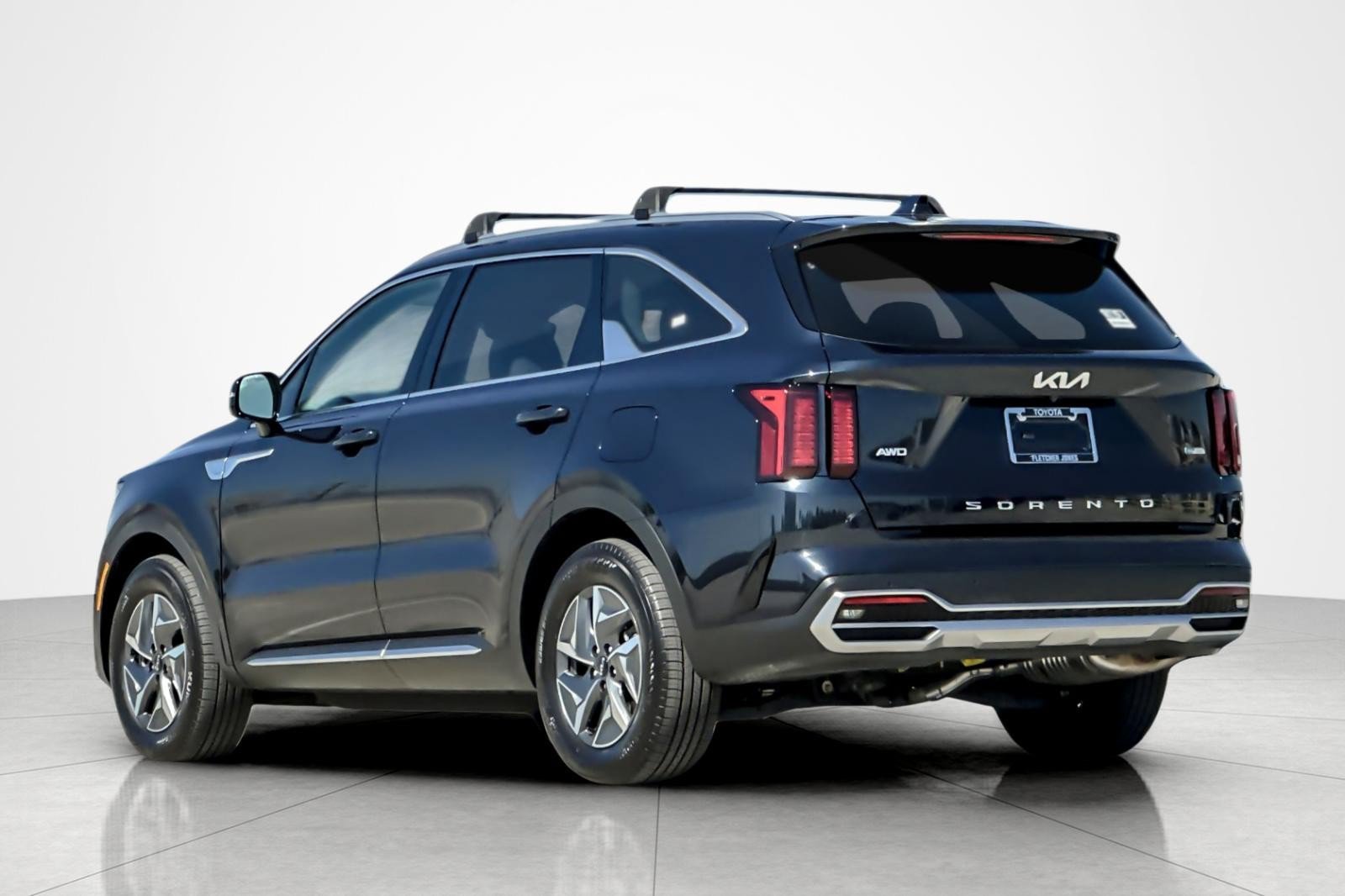 Used 2022 Kia Sorento S AWD/4WD image 3
