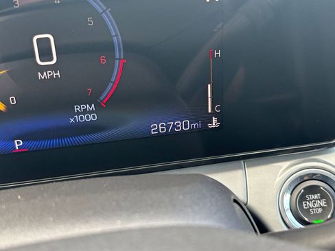 Used 2025 Chevrolet Trax LT image 38