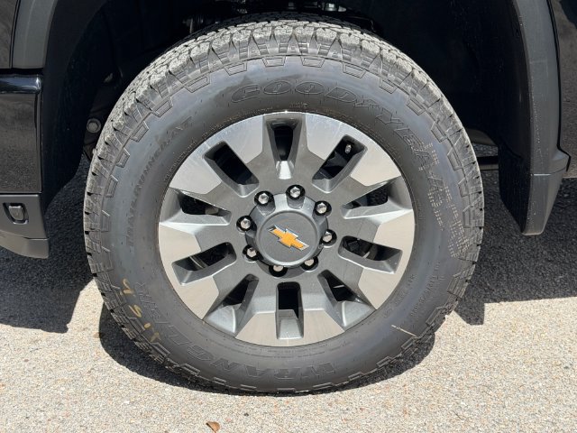New 2026 Chevrolet Silverado 2500 Custom w/ Custom Value Package AWD/4WD image 11