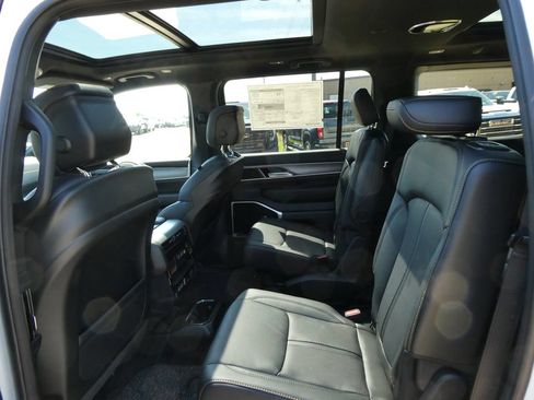 New 2026 Jeep Grand Wagoneer 4WD image 15