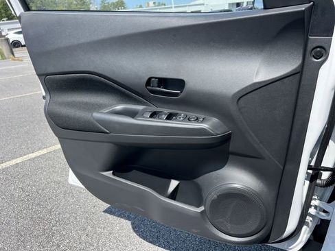 New 2025 Nissan Kicks Play S image 14