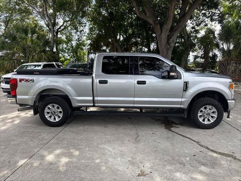 Used 2022 Ford F250 XLT w/ XLT Value Package AWD/4WD image 5