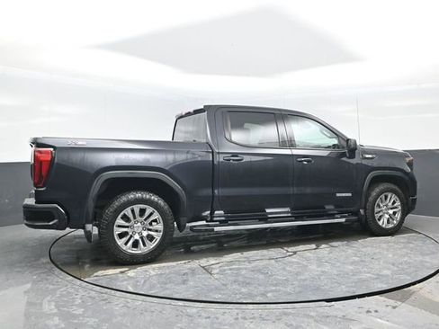 Used 2023 GMC Sierra 1500 Elevation image 3