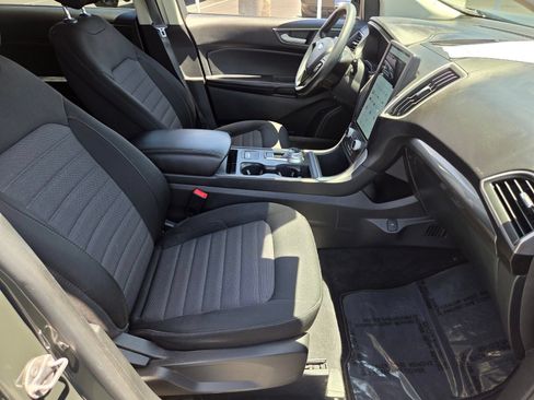 Certified 2024 Ford Edge SE w/ Black Appearance Package AWD/4WD image 15