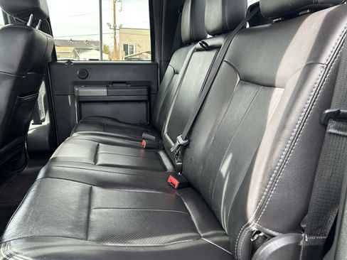 Used 2012 Ford F350 Lariat w/ Lariat Interior Pkg image 11