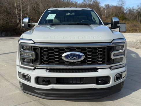 Used 2026 Ford F450 Platinum w/ Platinum Plus Package image 4