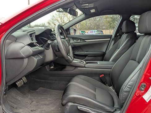 Used 2019 Honda Civic Sport image 5