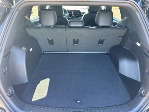Used 2025 Chevrolet Equinox RS w/ Convenience Package III AWD/4WD image 24