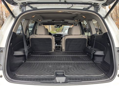 Used 2020 Honda Pilot Elite image 36