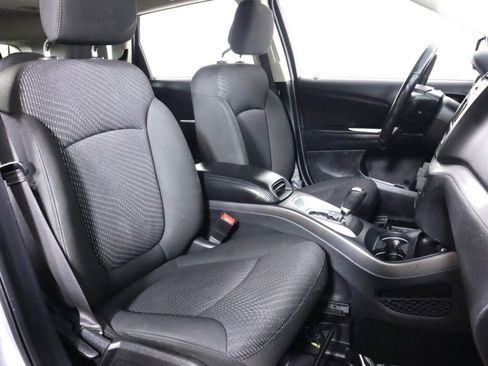 Used 2019 Dodge Journey SE w/ Connectivity Group image 34