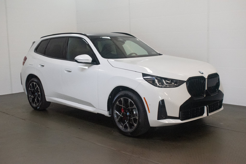 New 2026 BMW X3 xDrive30i w/ Premium Package AWD/4WD image 1