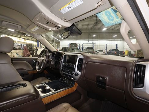 Used 2018 GMC Sierra 1500 SLT image 28