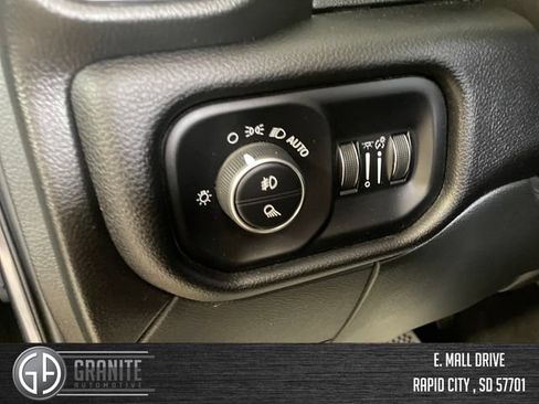 Used 2024 RAM 2500 Laramie AWD/4WD image 31