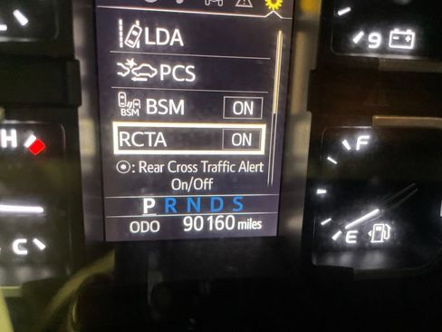 Used 2018 Toyota Tundra Limited w/ Limited Premium Package AWD/4WD image 15