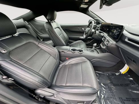 Used 2024 Ford Mustang GT Premium RWD image 23