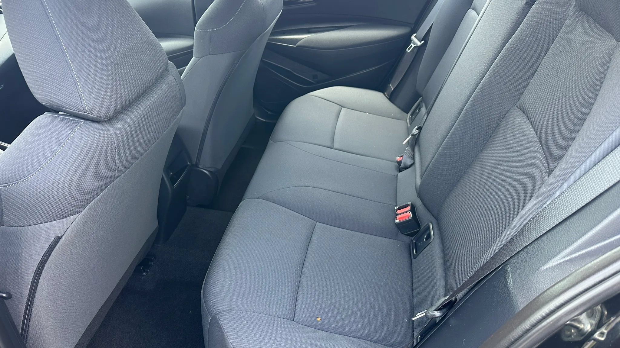 Used 2022 Toyota Corolla LE FWD image 11