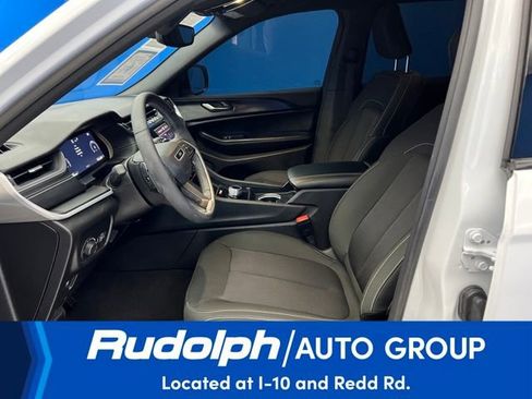 Used 2024 Jeep Grand Cherokee L Laredo w/ Luxury Tech Group I image 9