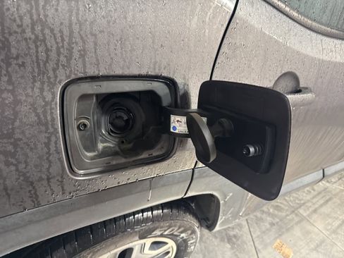 Used 2016 Jeep Renegade Trailhawk image 16