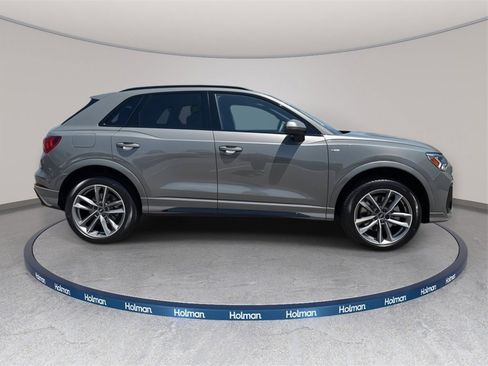 Certified 2025 Audi Q3 2.0T Premium w/ Convenience Package image 4