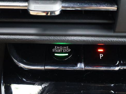 Used 2023 Lincoln Corsair Reserve FWD image 26