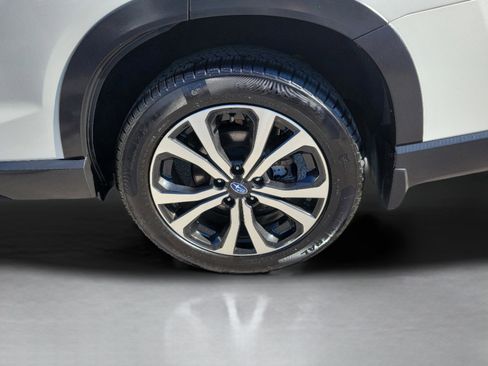 Used 2023 Subaru Forester Limited image 39