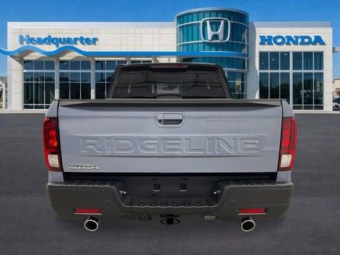 New 2026 Honda Ridgeline Black Edition image 4