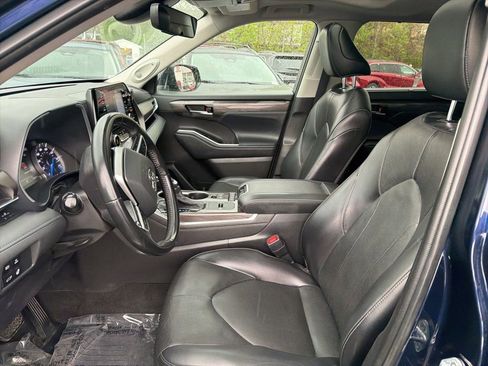Used 2022 Toyota Highlander Limited AWD/4WD image 24