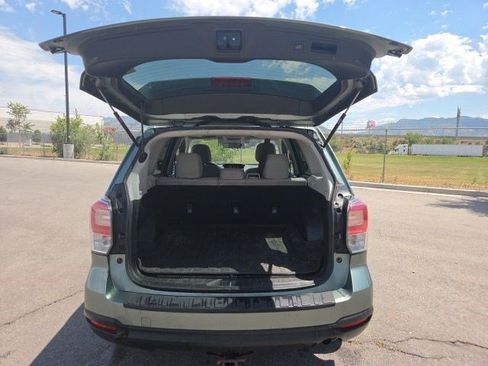 Used 2018 Subaru Forester 2.5i Premium AWD/4WD image 16