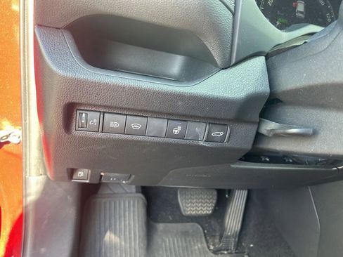 Used 2023 Toyota RAV4 XLE Premium AWD/4WD image 22