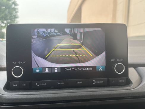 Used 2025 Honda Accord SE image 12