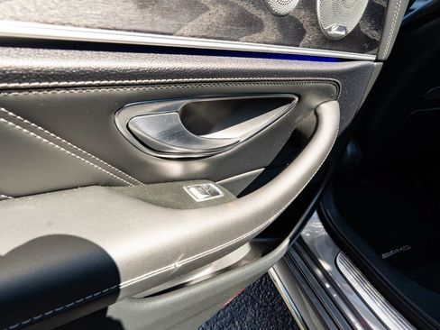 Used 2018 Mercedes-Benz E 63 AMG S image 30