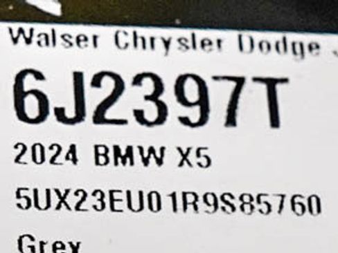 Used 2024 BMW X5 xDrive40i w/ M Sport Package AWD/4WD image 32