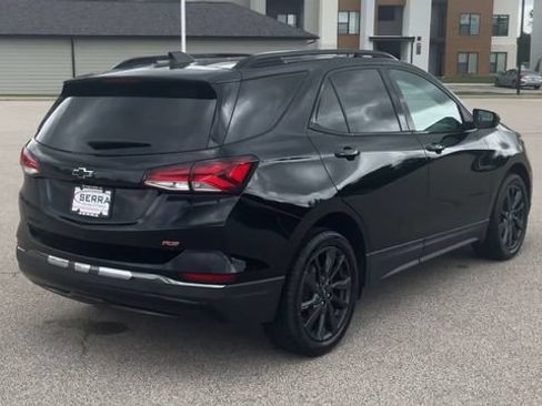 Used 2022 Chevrolet Equinox RS w/ LPO, Floor Liner Package AWD/4WD image 8