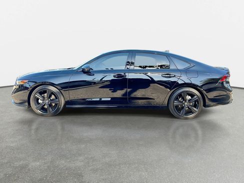 Used 2025 Honda Accord Sport image 4