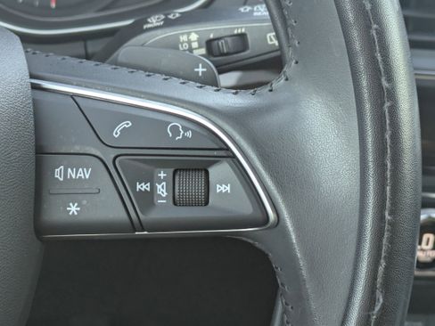 Used 2019 Audi Q5 Premium w/ Convenience Package image 24