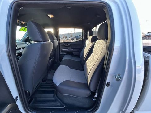 Used 2023 Toyota Tacoma TRD Off-Road w/ Technology Package image 28