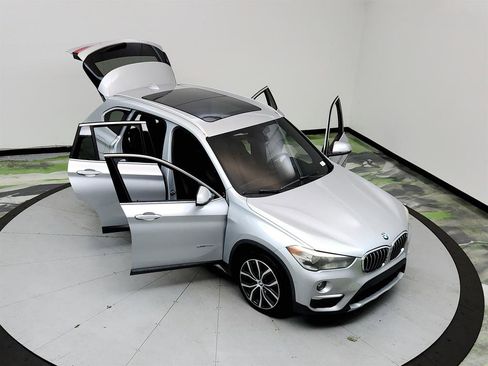 Used 2017 BMW X1 sDrive28i image 34