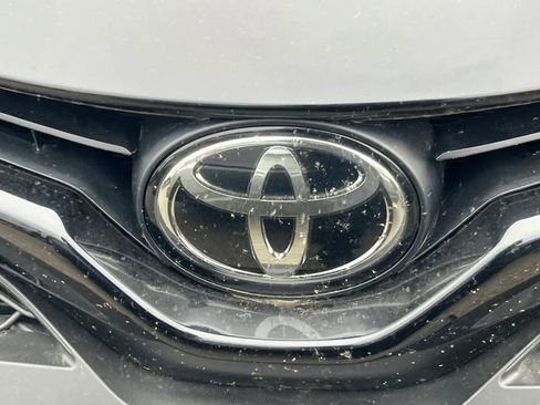 Used 2023 Toyota Camry SE FWD image 13
