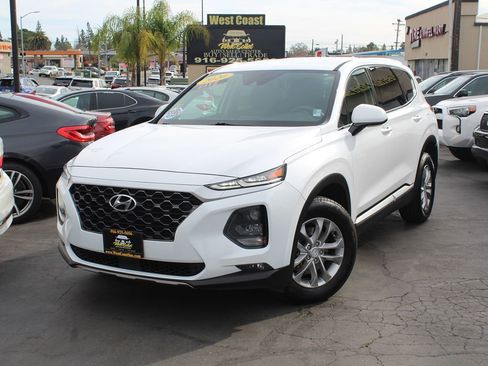 Used 2020 Hyundai Santa Fe SEL w/ Cargo Package image 2